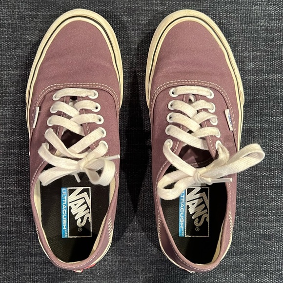 Vans Limited Edition Purple Sneaker with Pirate Sole - Men’s 6.5/ Women’s 8 - Picture 2 of 8